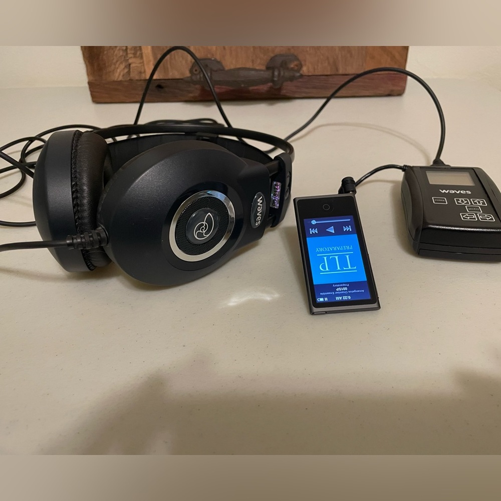 Waves headphones